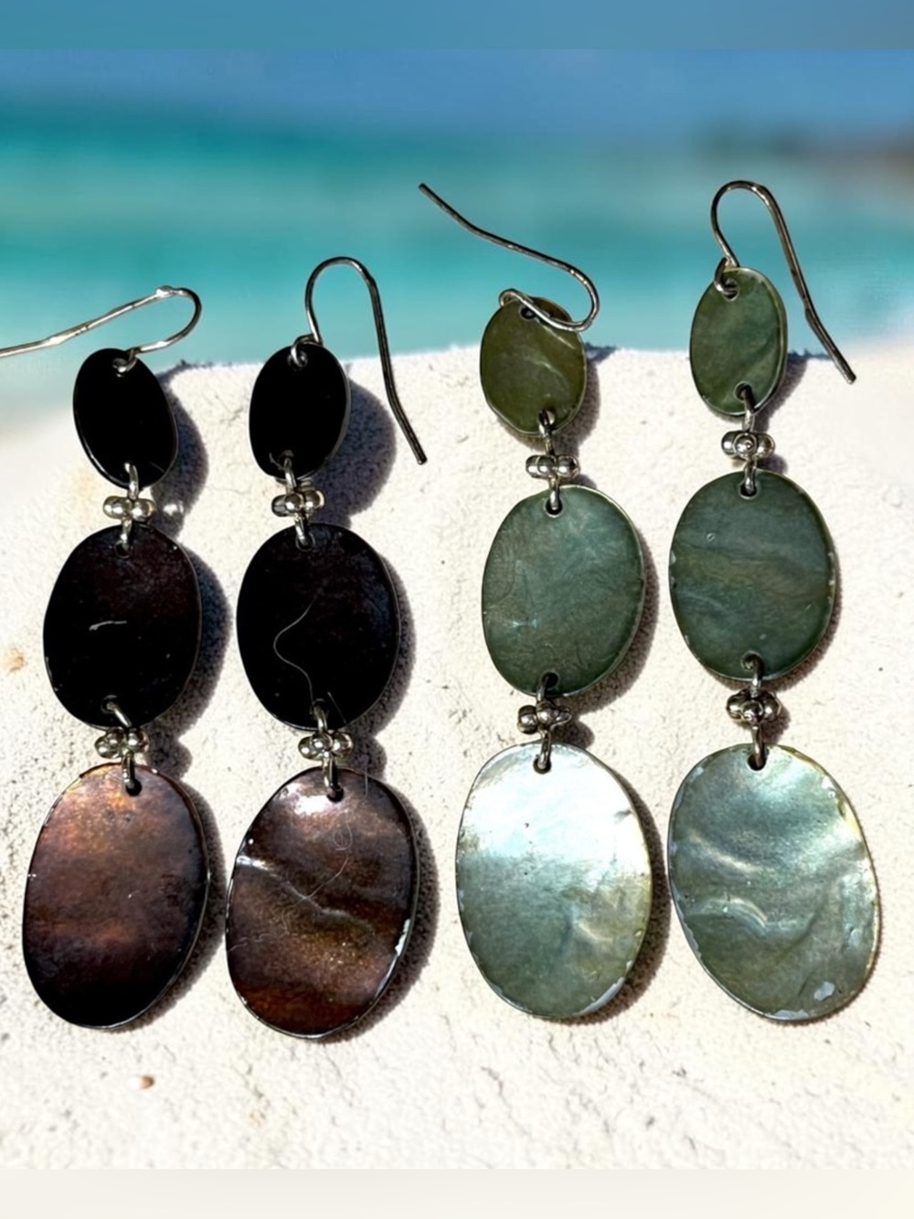 Set/2 Dyed Shells Brown/ Green Dangling Earrings